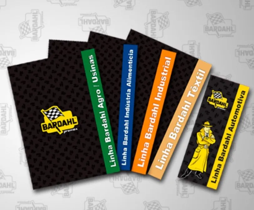 Capas de catálogos das linhas Bardahl com lombadas coloridas