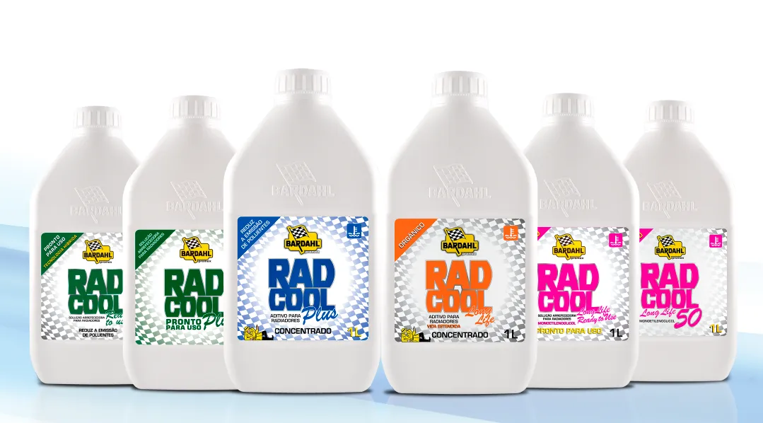 Galões Rad Cool com rótulos em cores variadas